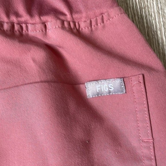 Figs Women’s Mauve Zamora size small Jogger Scrub Pants - Picture 9 of 9